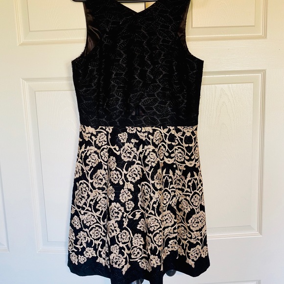 New w/o tags Gianni Bini dress (size 10) - Picture 2 of 5